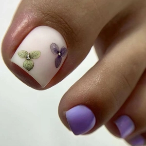 Matte Purple Press On Toe Nails Retro Floral Pattern Summer Style Elegant For Women With Glue Vintage Flower Design Artificial Pedicure