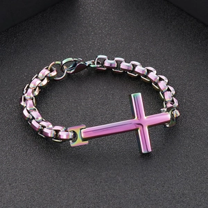 Bracelet hip hop en acier titane avec croix arc-en-ciel et chaîne de perles