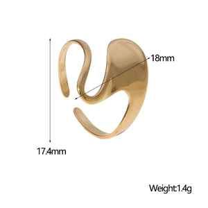 Detailed view of golden irregular wave ring with dimensions 17.4mm height and 1.4g weight