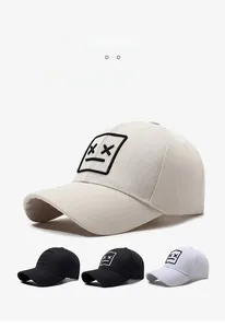 Close-up of the high-quality embroidery texture and cotton twill fabric on the baseball cap