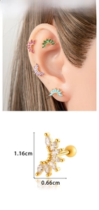 Détail de boucles d'oreilles en zircon marquise en éventail avec dimensions précises