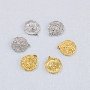 Religious Pendant Charms Stainless Steel Miraculous Medal Virgin Mary Jesus Heart Dove Round Coin Retro Hip Hop Vintage Jewelry Making Accessories