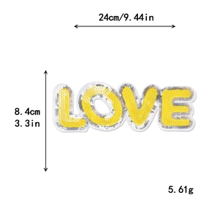 Grand patch LOVE en paillettes jaunes avec bord argenté pour broderie de vêtements