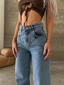 Amerikanische Retro-Jeans mit hoher Taille und stylischem V-förmigem gekreuztem Bund