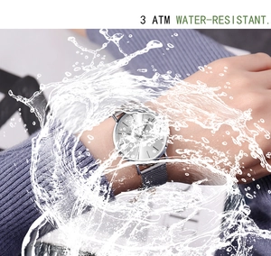 Detail of 36mm mesh strap watch with 3 ATM water resistance and water splash effect