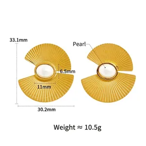 Golden fan-shaped pearl earrings with asymmetric geometric design and detailed dimensions