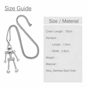 Détails du pendentif robot indiquant la longueur de 70cm et les dimensions du pendentif