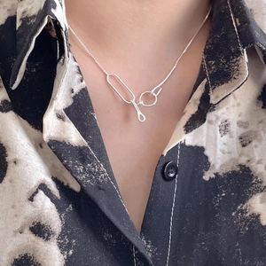 Minimalist 925 sterling silver geometric link box chain necklace on model