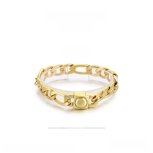 Polished golden stainless steel curb chain bracelet with measurements 210mm length and 9mm width
