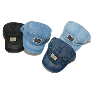 Washed denim 5-panel baseball caps with short brim and patch details in four colors