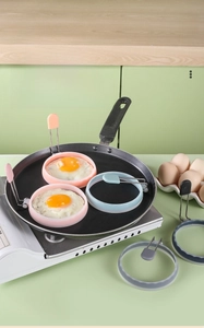 Stampo per omelette in silicone con manico pieghevole per cucinare uova antiaderenti