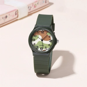 Armeegrüne Camouflage-Quarzuhr für Kinder mit Silikonarmband und Zifferblattanzeige