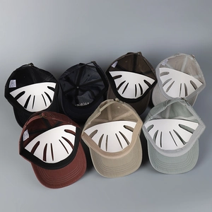 Multi-color retro short brim baseball caps with letter embroidery in cotton twill fabric