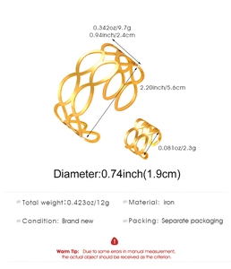 Tabla de tallas detallada para conjunto de brazalete y anillo dorado con medidas