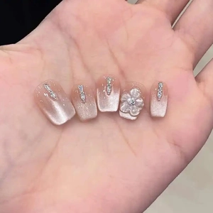 Handmade Press On Nails Cat Eye Magnetic 3D Flower Rhinestone Gradient Nude Pink Short Square Sweet Elegant Women