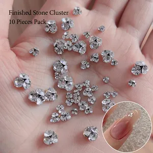 Strass 3D scintillants pour nail art en lot de 10 pièces pour une manucure de luxe