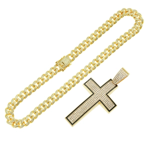 Collier maille cubaine dorée pour homme avec pendentif croix pavé de strass