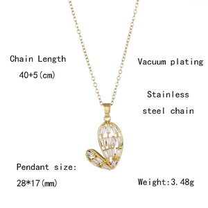 Detailed size specifications for heart pendant necklace in gold-plated stainless steel
