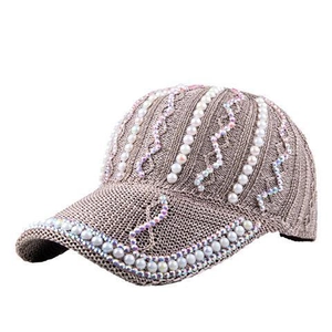 Damen Strick-Baseballkappe in Hellbraun mit Perlenverzierung und Glitzersteinen