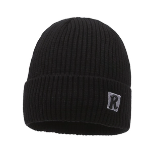 Winter men's black knit beanie with R letter patch and thick ribbed texture
