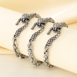 Ensemble de bracelets Ouroboros en acier inoxydable argenté rétro avec maille byzantine