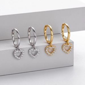 Minimalist s925 sterling silver heart hoop earrings in gold and silver set with zircons