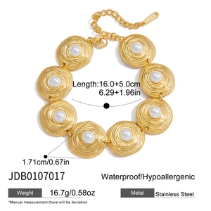 Detailed size specifications of 18K gold-plated stainless steel pearl bracelet