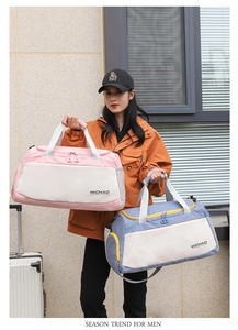 Large capacity travel duffel bag fitness sports gym bag with dry wet separation.