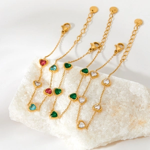 Elegant gold-plated heart-shaped zircon necklace and bracelet set in multiple colors