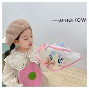 Close-up of unicorn sequin waist bag for kids with pink strap and 3D ears
