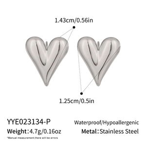 Detailed view of silver heart stud earrings in stainless steel with size and weight specs