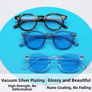 Detailansicht der runden Vintage-Sonnenbrille mit Vakuum-Beschichtung und stabilen Rahmen