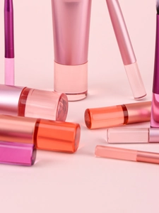 Detail of 10pcs mini makeup brush set with crystal handles and pink portable storage bag