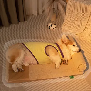 Cama cálida y gruesa para mascotas con superficie de vellón y rodillo lateral