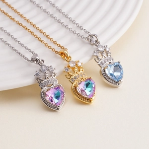Sparkling heart crown pendant necklace in copper with zircon insets for women