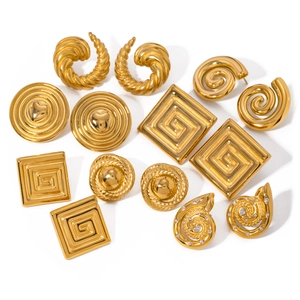 Assortimento di orecchini a spirale e geometrici in acciaio placcato oro 18 carati