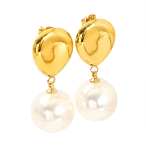 Retro style stainless steel earrings featuring irregular gold metal studs and white pearls
