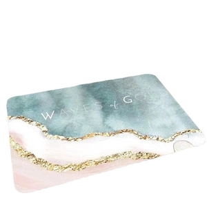Absorbent diatom mud bath mat with marble texture and gold waves pattern design
