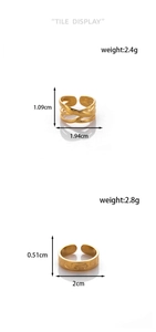 Detailed view of adjustable gold-plated star and moon rings with size and weight specs