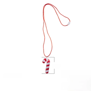 Kerstketting met rood-witte zuurstok hanger aan een oranje koord van 16,5 inch