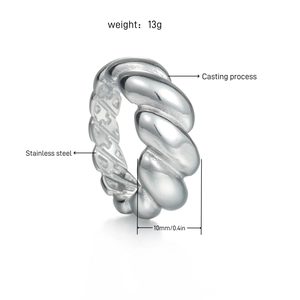 Detail of silver twisted croissant ring showing 10mm width and casting process