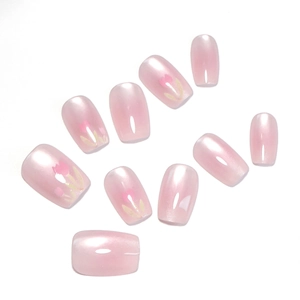 Faux ongles rose œil de chat avec motifs tulipes et finition nacrée brillante