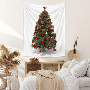 Dettaglio dell'arazzo boho con albero di Natale appeso alla parete di una camera