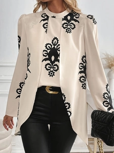 Elegantes Damen Langarm-Set mit Blumendruck aus Satin in Creme und Schwarz Tönen
