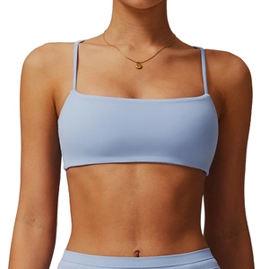 Hellblauer Sport-BH mit Karree-Ausschnitt und dünnen Trägern für Yoga und Fitness