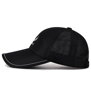 Men's breathable mesh baseball cap with reflective strip and long brim for sun protection