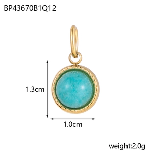 Oval amazonite stone pendant in gold woven edge setting with measurements 1.3x1.0cm
