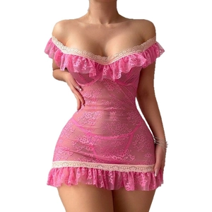 Nuisette rose en dentelle transparente à fleurs avec col bardot et coupe moulante sexy