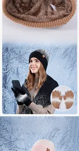 Ensemble d'hiver 3 pièces avec bonnet en tricot doublé peluche et gants tactiles