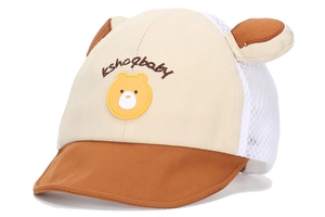 Detailansicht der Baby-Bären-Baseballkappe mit Mesh-Rücken und Ohren-Akzenten